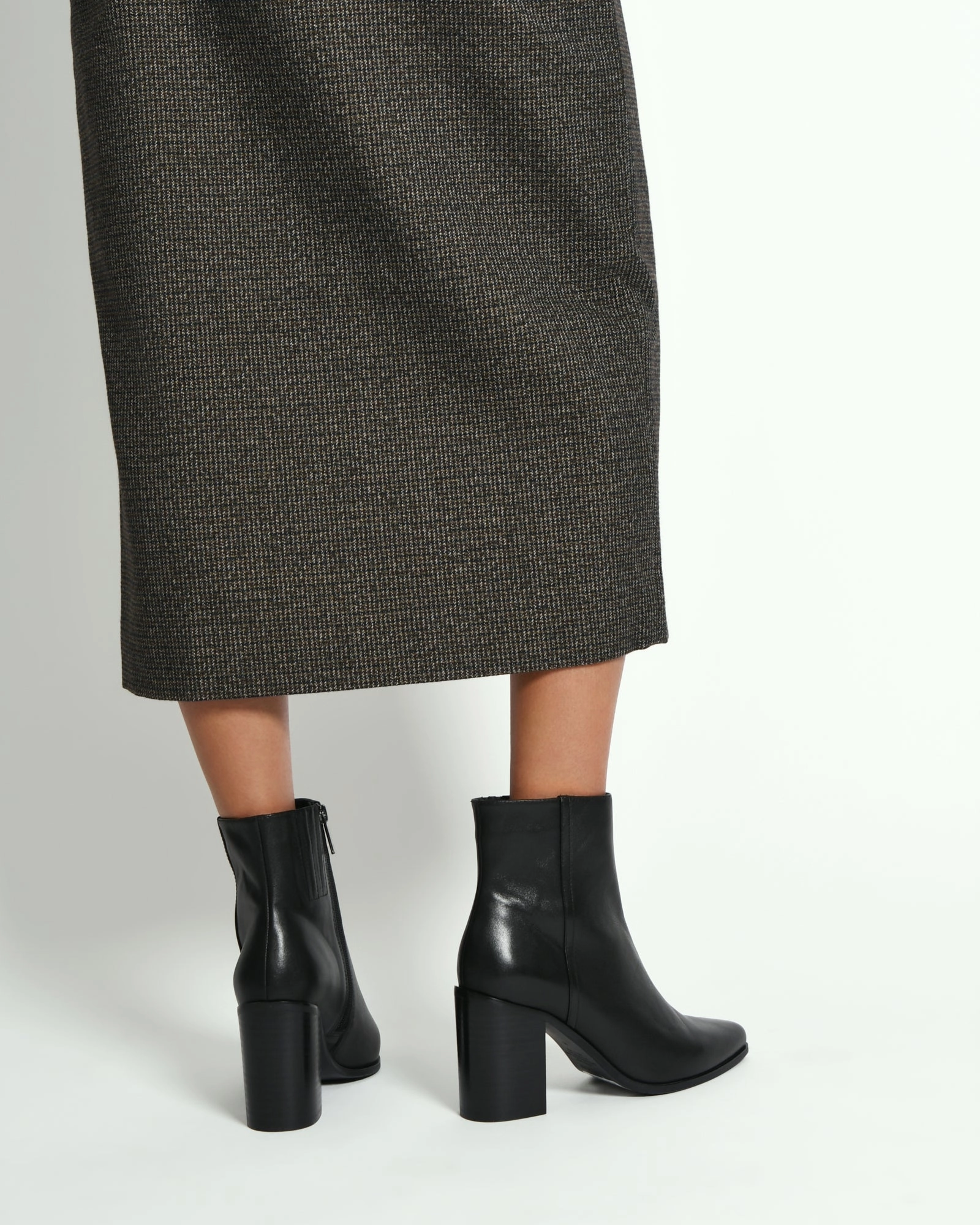 LUNA HIGH ANKLE BOOTS BLACK LEATHER