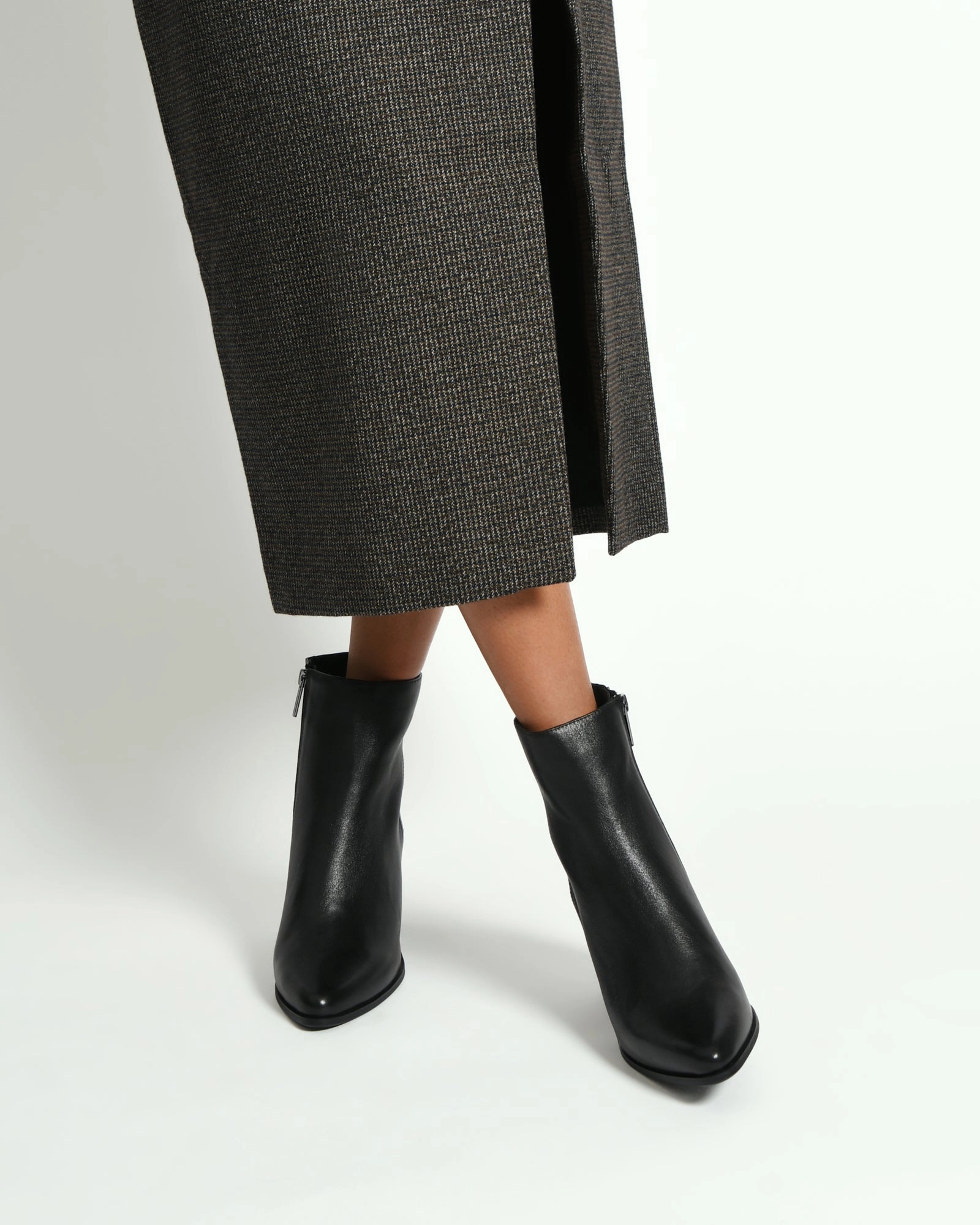 LUNA HIGH ANKLE BOOTS BLACK LEATHER