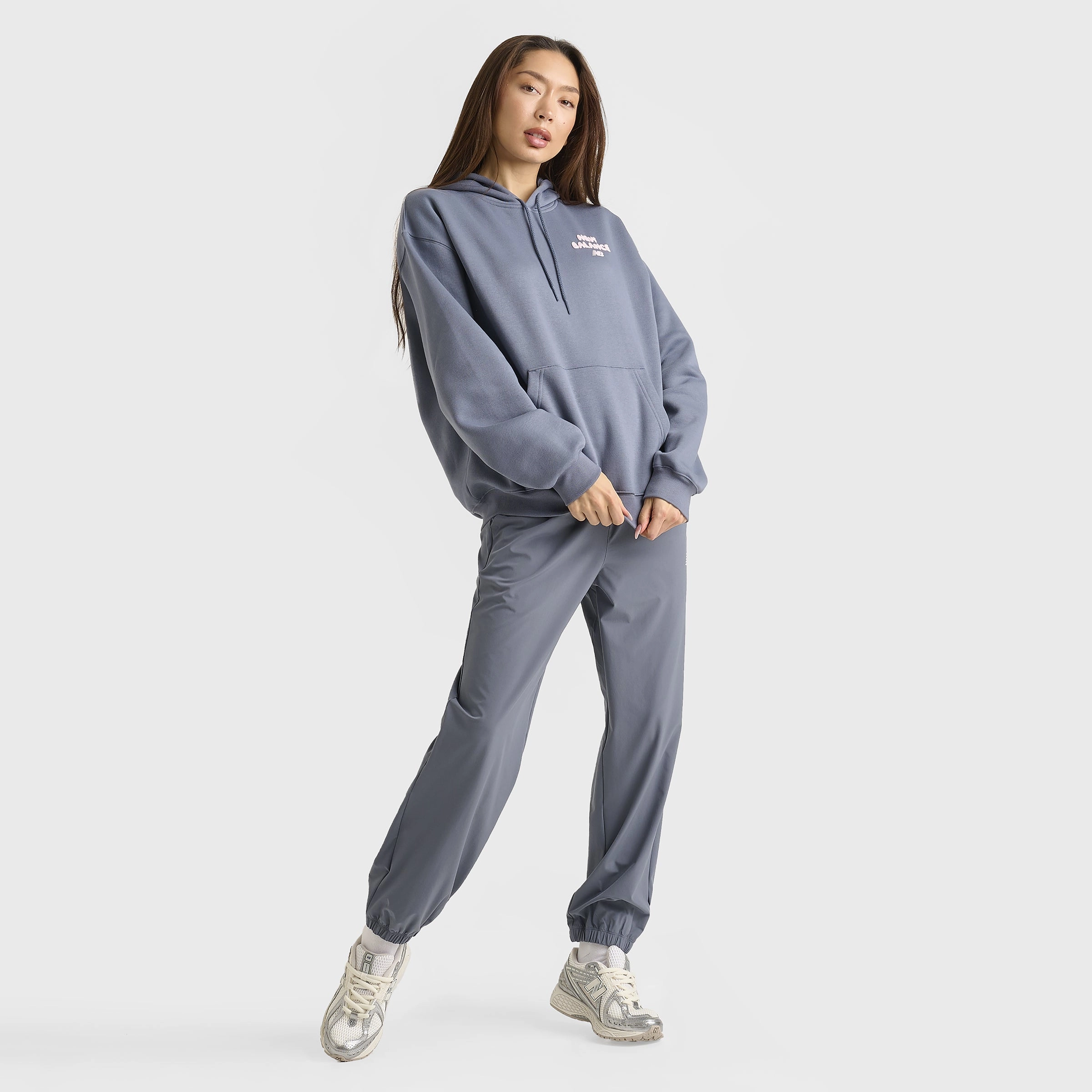 New Balance Women's Bubble Heart Hoodie / Dark Arctic