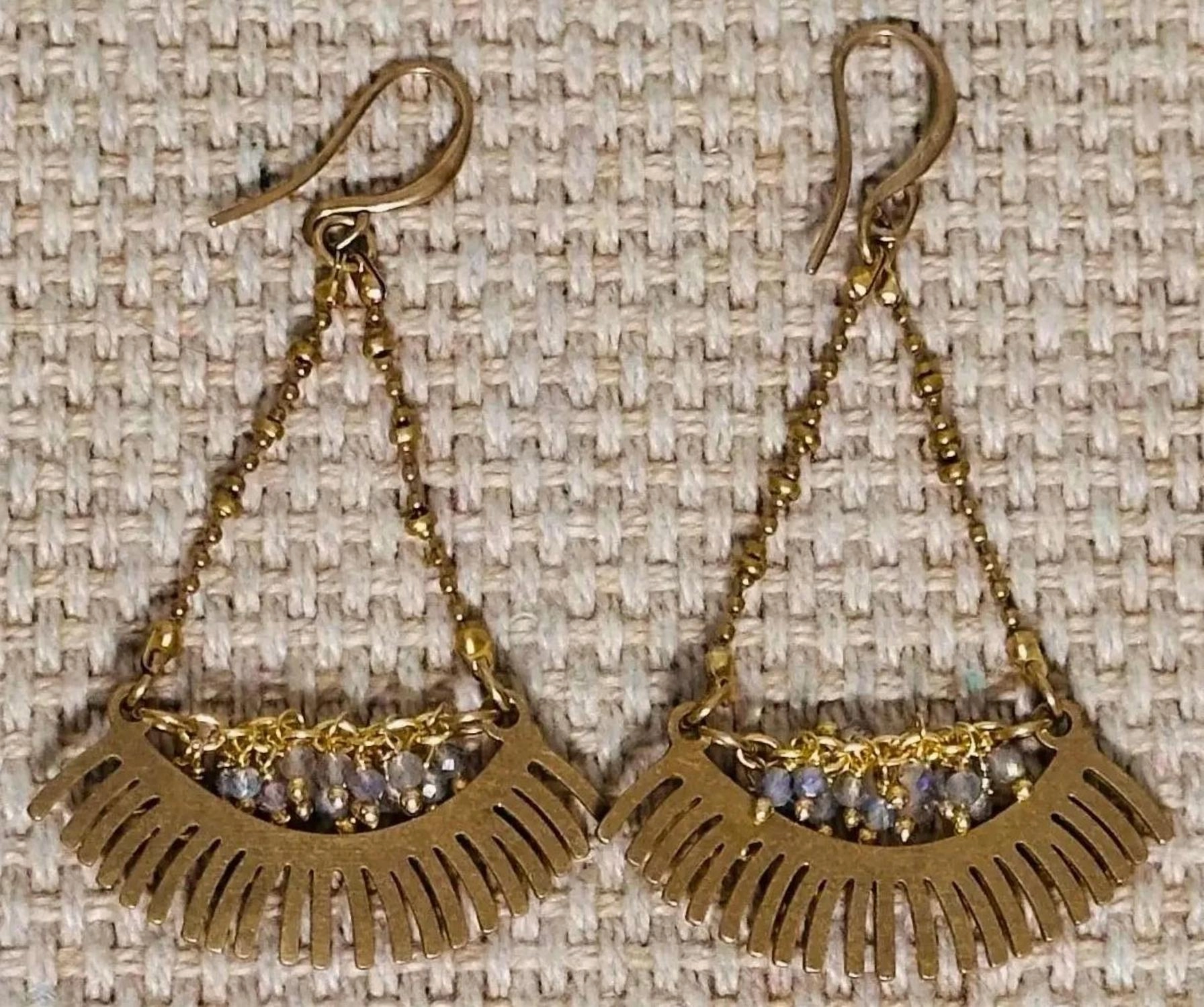 Women's Lash Earrings With Labradorite In Gold