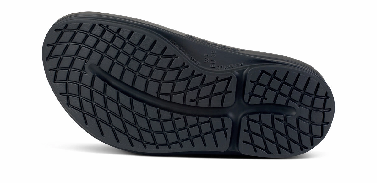 Women's OOmega OOahh Posh Sandal - Black